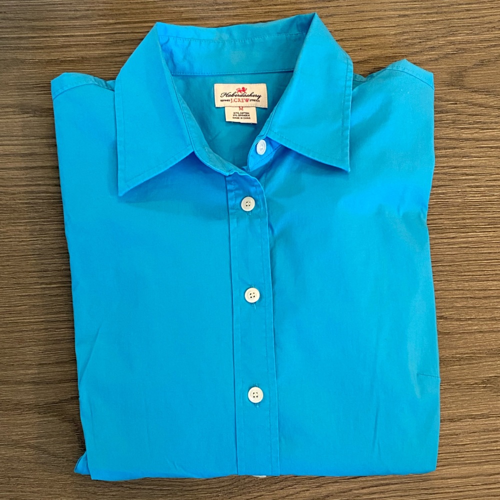 J. Crew, size M, turquoise blue stretch button down shirt.